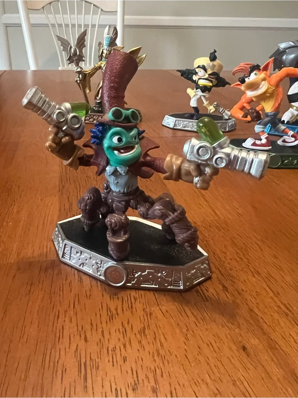 Skylanders IMAGINATORS Character and Portal Figures, 7 in total